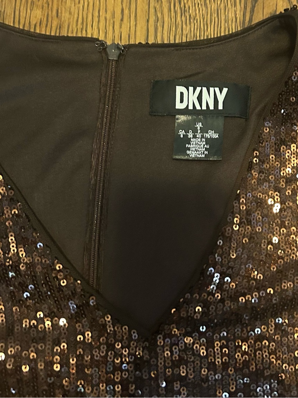 DKNY Bronze Gold Sequin V-Neck Long Sleeve mini Cocktail dress - Picture 4 of 9